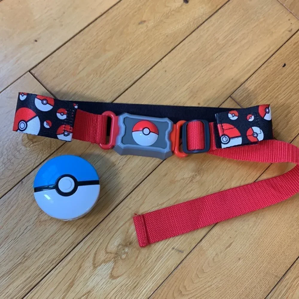 2016 Pokemon Nintendo Clip N Carry  Poke Ball Belt 2018 Shooter adjustable wear
